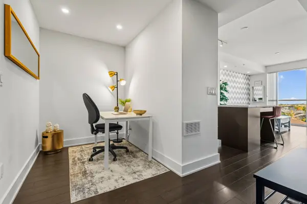 5220 Dundas ST #D515, Burlington, ON L7L 0J4