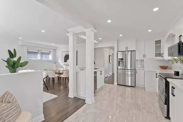 Toronto W09, ON M9R 3R6,39 Hobden PL