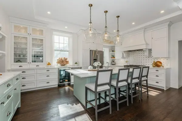 15 Liverpool ST, Guelph, ON N1H 2K8