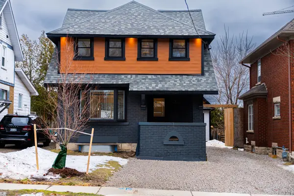 35 Stirling AVE N, Kitchener, ON N2H 3G4