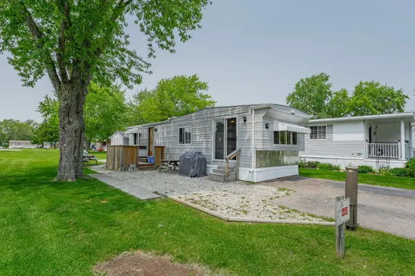 580 Beaver Creek RD #215, Waterloo, ON N2J 3Z4