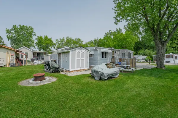 580 Beaver Creek RD #215, Waterloo, ON N2J 3Z4