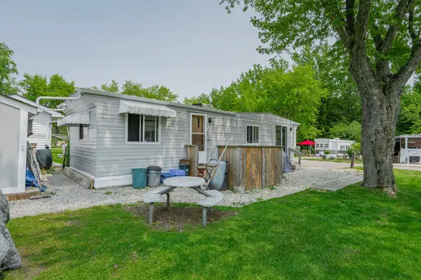 580 Beaver Creek RD #215, Waterloo, ON N2J 3Z4