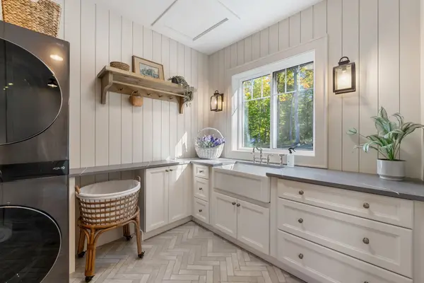 356 Old Welsh RD, Hastings Highlands, ON K0L 1C0