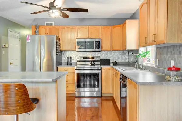 5 Oak ST, Bancroft, ON K0L 1C0