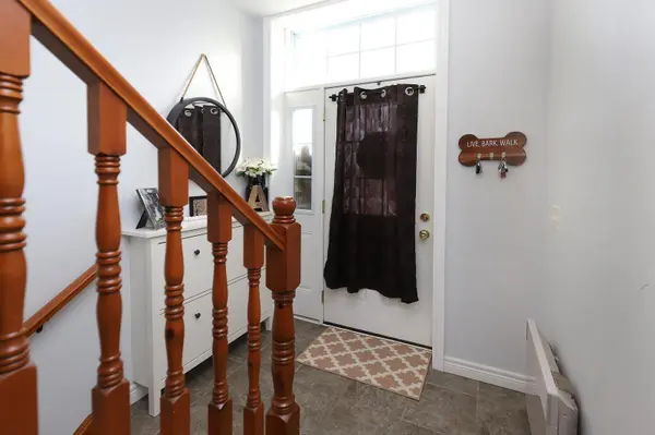 52 Crozier ST, East Luther Grand Valley, ON L9W 5N6