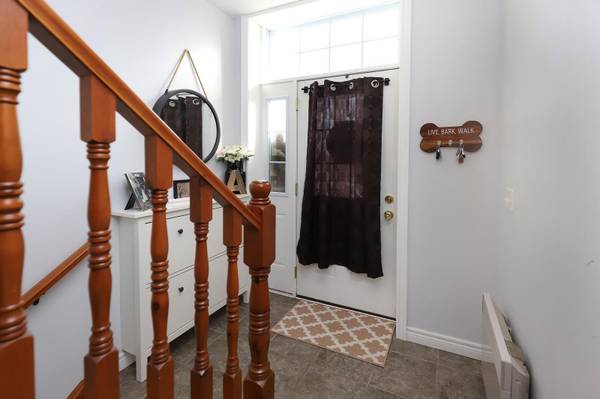 52 Crozier ST, East Luther Grand Valley, ON L9W 5N6