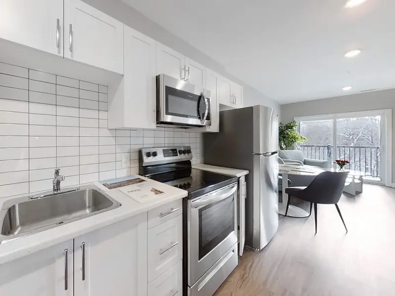 77 William ST N #305, Kawartha Lakes, ON K9V 4A2