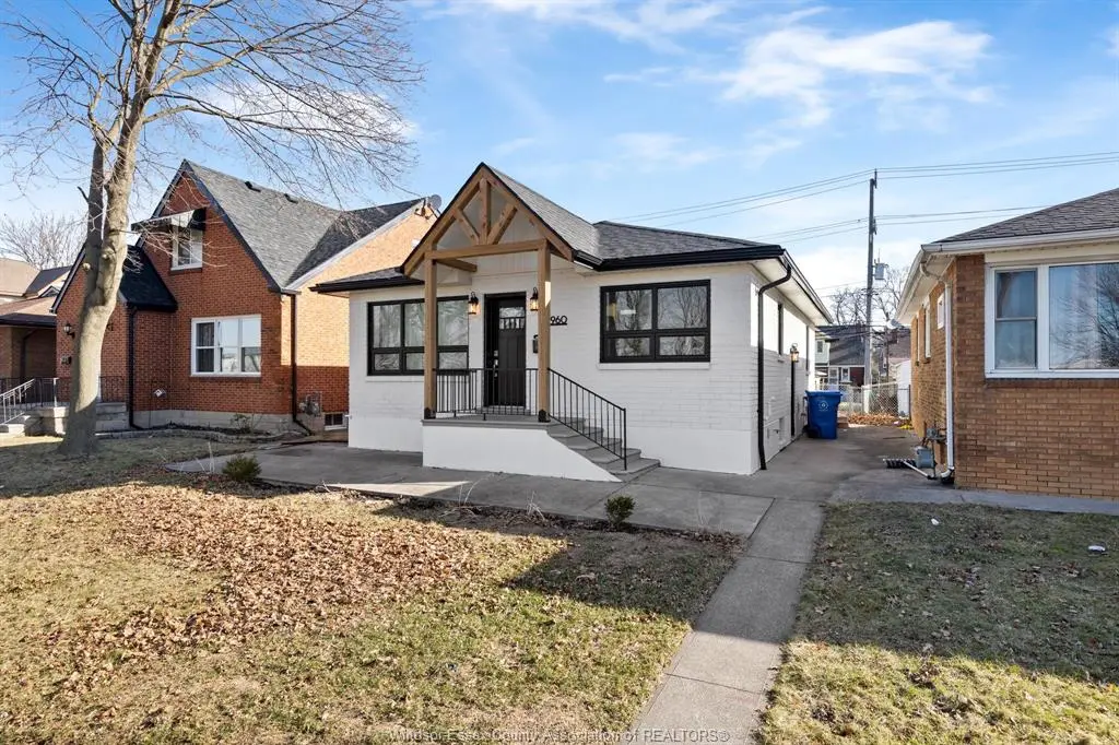 960 JANETTE, Windsor, ON N9A 5A1