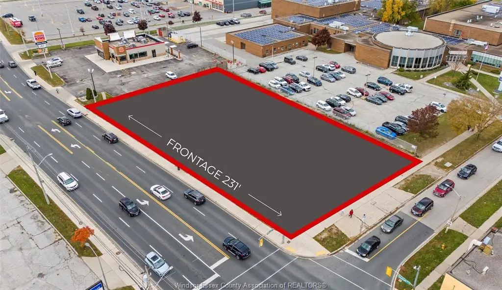 2410-12-16-88 TECUMSEH Road West, Windsor, ON N9B 1W3