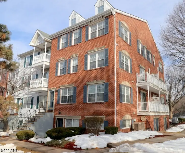 12 Rutgers Dr #12, Newark City, NJ 07103