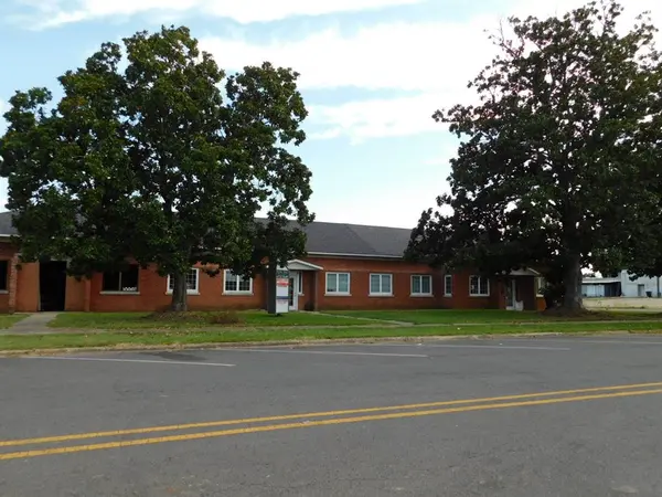 111 NE 1st, Springhill, LA 71075