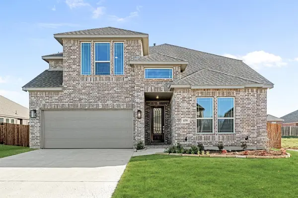 175 Creekside Drive, Sanger, TX 76266