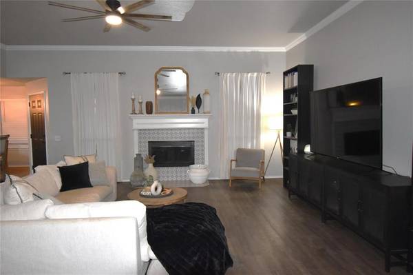 1008 Redfish Drive, Burleson, TX 76028