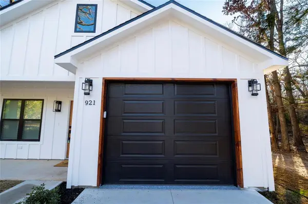 921 Hillburn Drive, West Tawakoni, TX 75474