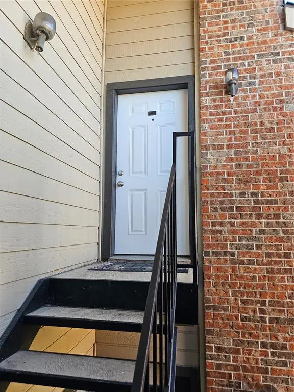 9600 Royal Lane #716, Dallas, TX 75243