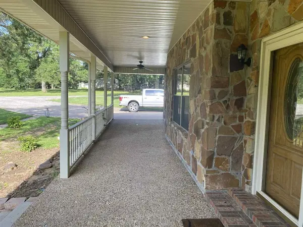 5304 Cedar Creek Drive, Kemp, TX 75143