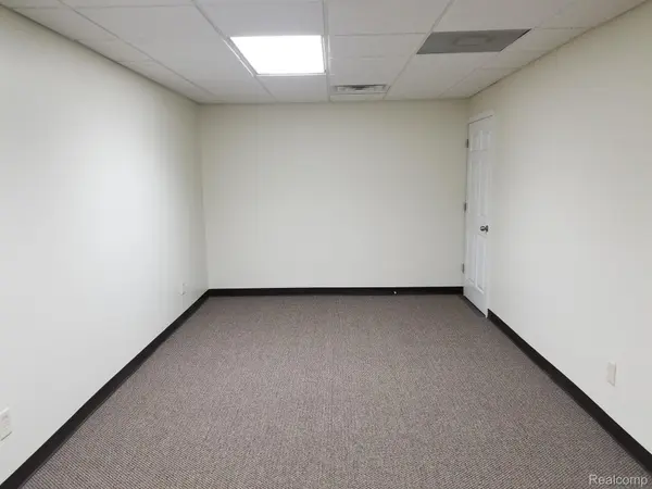 265 S Harris - Bldg B RD #206, Ypsilanti Twp, MI 48198