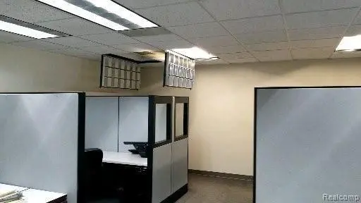 28124 ORCHARD LAKE RD, Farmington Hills, MI 48334