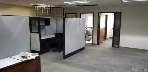 28124 ORCHARD LAKE RD, Farmington Hills, MI 48334