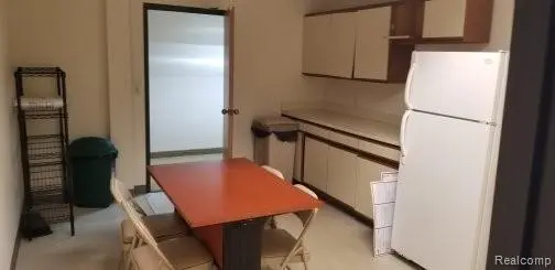 28124 ORCHARD LAKE RD, Farmington Hills, MI 48334