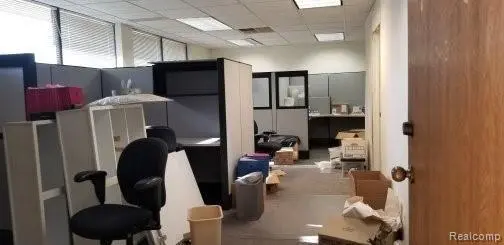 28124 ORCHARD LAKE RD, Farmington Hills, MI 48334