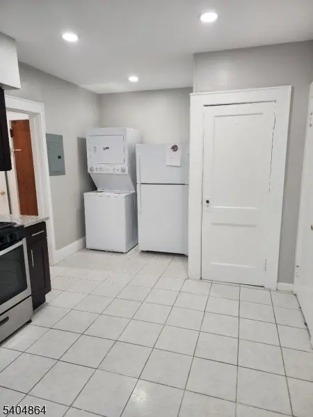 196 W End Ave #1, Newark City, NJ 07106