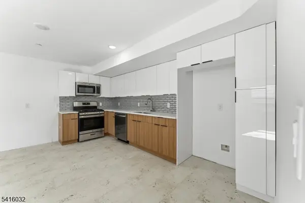 106 Columbia Ave, Newark City, NJ 07106
