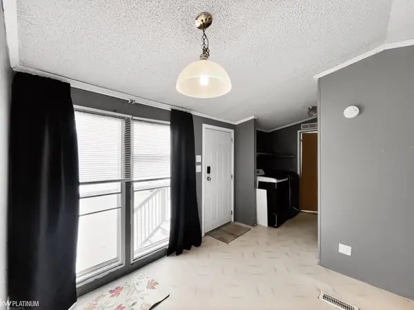 45130 Sheri DR, Sterling Heights, MI 48044