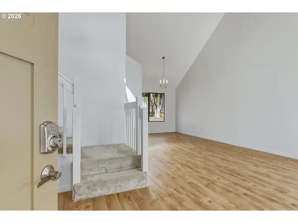 17635 NW ASHLAND DR, Portland, OR 97229