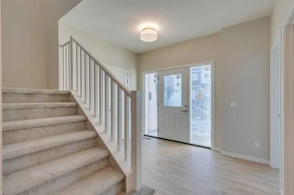 82 Alpine Common SW, Calgary, AB T2Y0M8