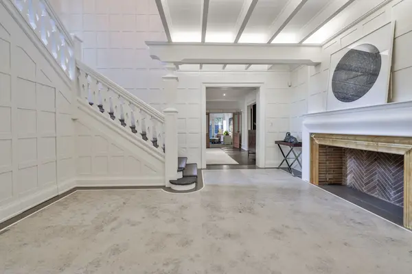 30 Whitney AVE, Toronto C09, ON M4W 2A8