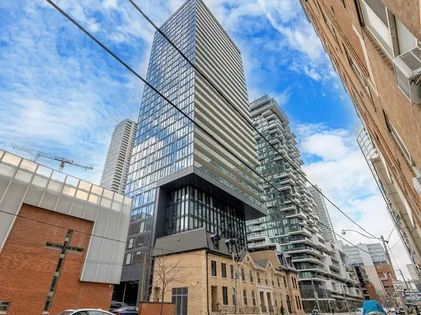 47 Mutual ST #2405, Toronto C08, ON M5B 0C6