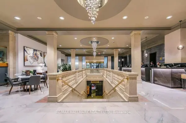 1 King ST W #4404, Toronto C01, ON M5H 1A1