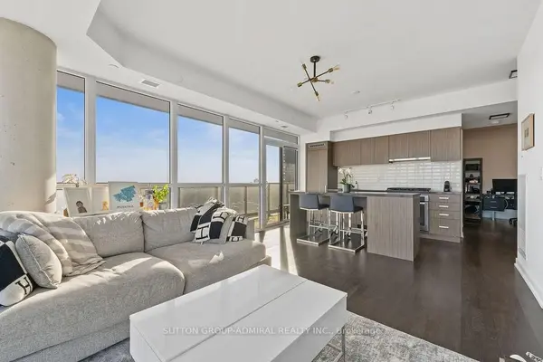 501 St. Clair AVE #1105, Toronto C02, ON M5P 0A2