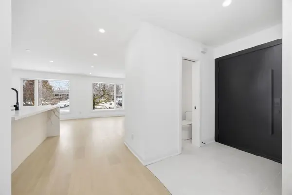 55 Cocksfield AVE, Toronto C06, ON M3H 3S7