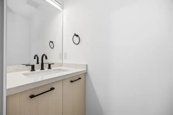 55 Cocksfield AVE, Toronto C06, ON M3H 3S7