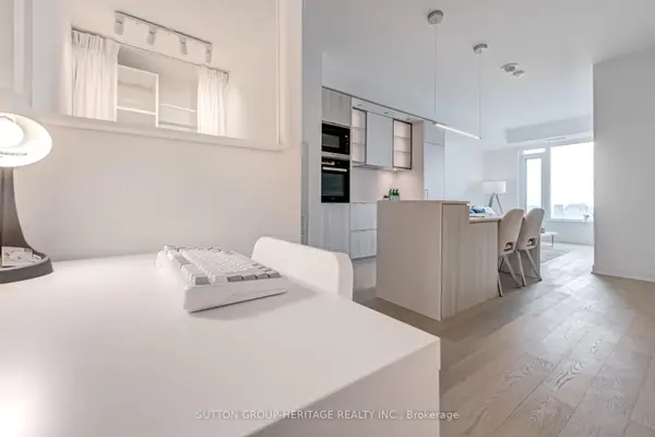 11 Yorkville AVE #3503, Toronto C02, ON M4W 0B7