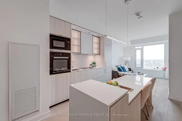 11 Yorkville AVE #3503, Toronto C02, ON M4W 0B7