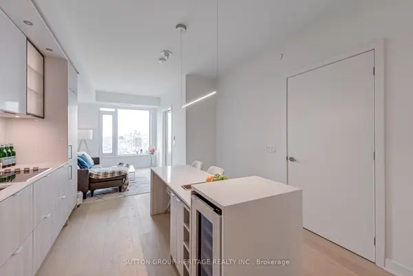 11 Yorkville AVE #3503, Toronto C02, ON M4W 0B7