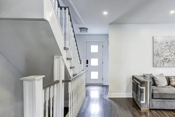 172 Radford DR, Ajax, ON L1T 2C2