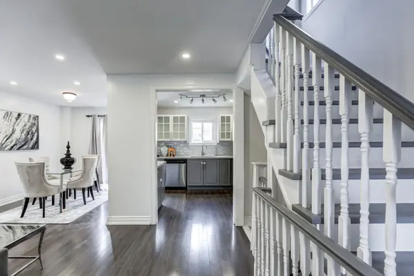 172 Radford DR, Ajax, ON L1T 2C2