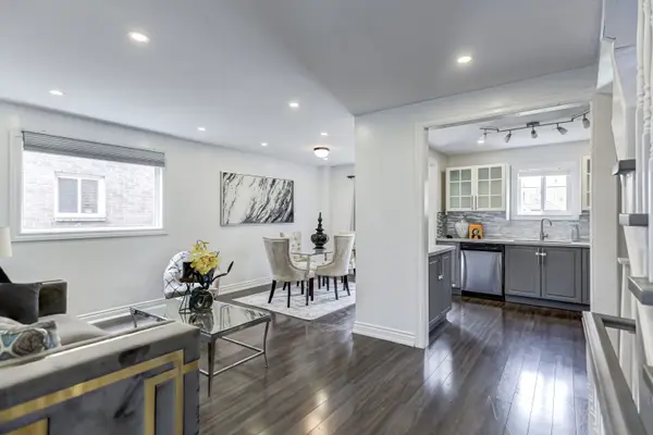 172 Radford DR, Ajax, ON L1T 2C2