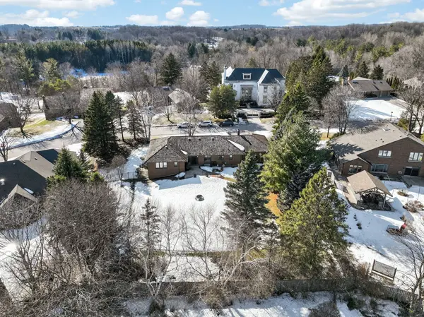 103 Curtis CRES, King, ON L7B 1C2