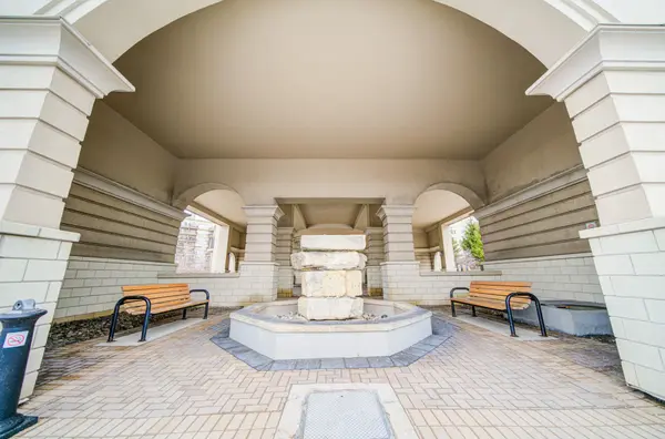 1 Maison Parc CT #609, Vaughan, ON L4J 9K1