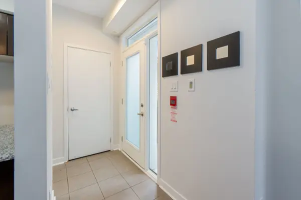 370 Square One DR #7, Mississauga, ON L5B 0E6