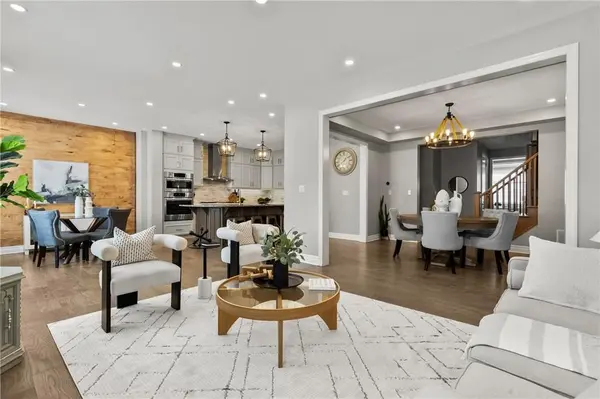 136 HATT CT,  Milton,  ON L9E 1G7