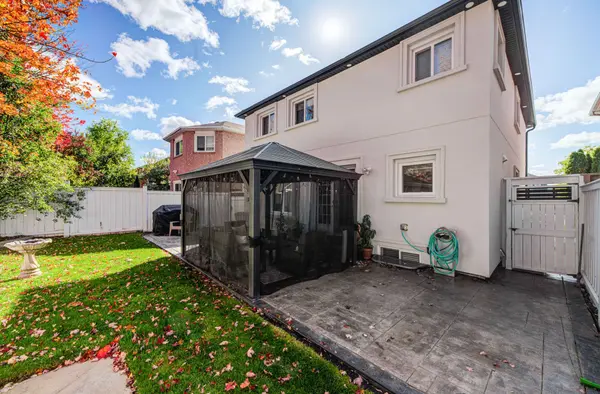 5191 Warwickshire WAY, Mississauga, ON L5V 1P8