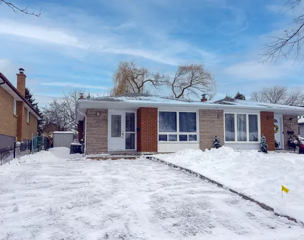 3240 Trisha Downs, Mississauga, ON L5A 2A7