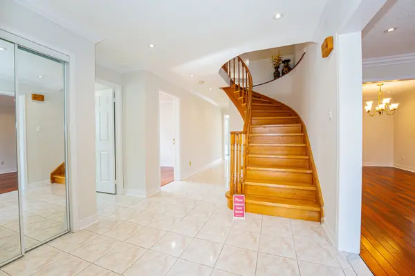 609 Yorkminster CRES, Mississauga, ON L5R 2A1